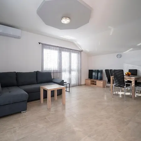 Apartment Juliana Gornji Karin