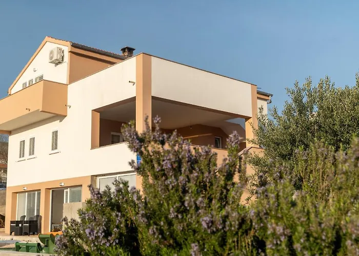 Juliana Apartamento Gornji Karin