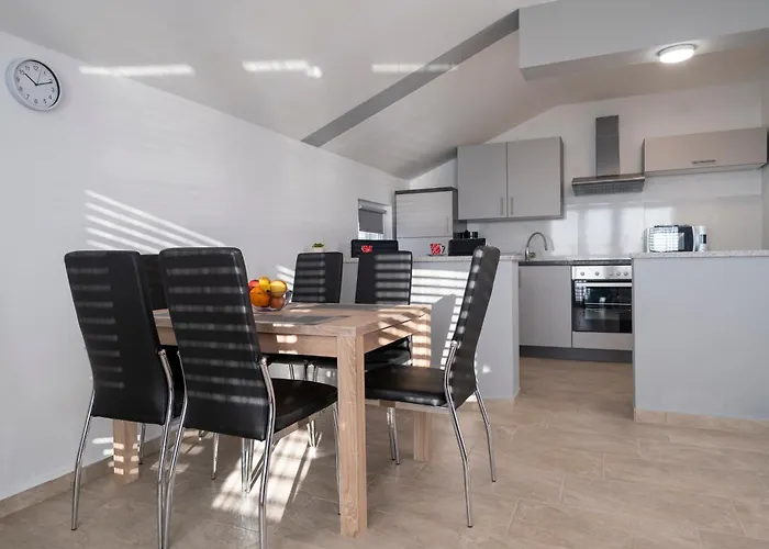 Juliana * Gornji Karin